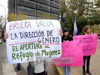 Denuncian falta de pol�ticas de g�nero y piden reapertura de refugio para mujeres