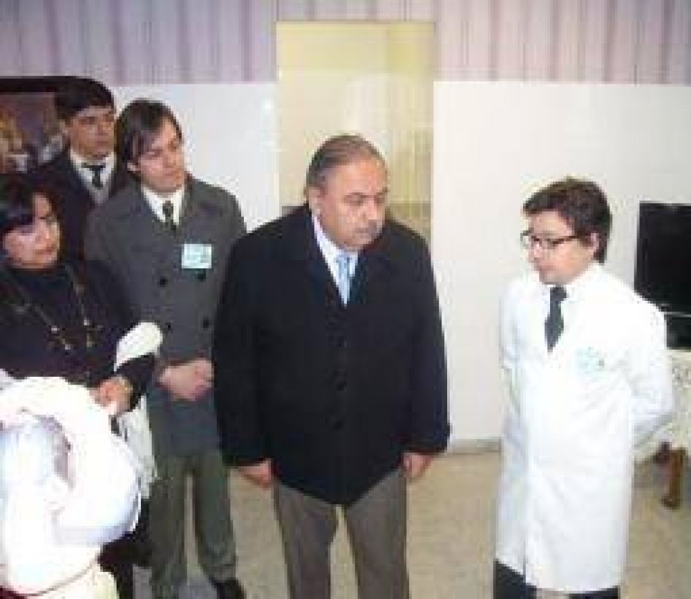 Crece el hospital de la UNLaR: inaugur� servicio de oncolog�a