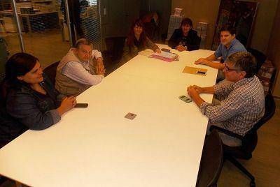 Articulan acciones conjuntas los Programas �Plantando Futuro� y �Santiago es Ambiente�