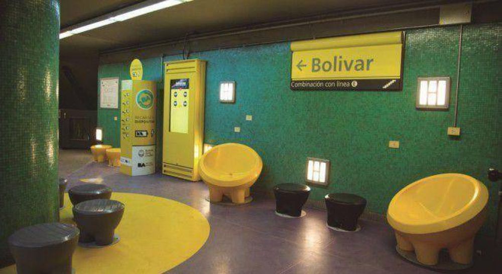 La Ciudad inaugur� espacios digitales con Wi Fi en cinco l�neas de subte