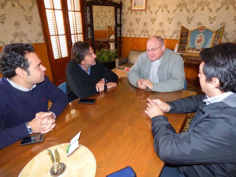 El presidente del Pro se reuni� con el Obispo Monse�or Luis Urbanc