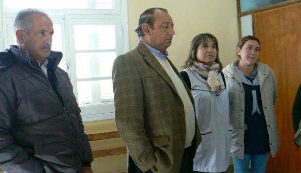 S�nchez entreg� subsidio por $ 63.000 a la Escuela N� 7