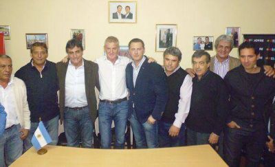 Francisco De Narv�ez camin� Caseros junto a Mart�n Jofr� 