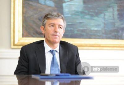 El papel�n del a�o: Jefe de la Polic�a Local anunci� toma de rehenes y hab�a sido un simple robo