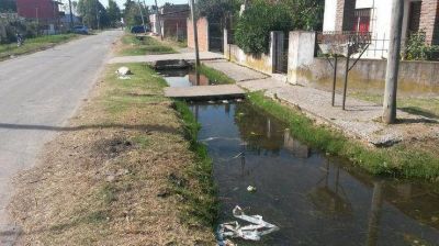 Luego de los millones para Tan Bi�nica, reclaman obras cloacales en Villa Elvira