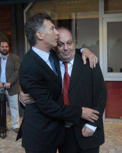 Macri le sugiri� a Lombardi que se tome unos d�as y le dijo que no