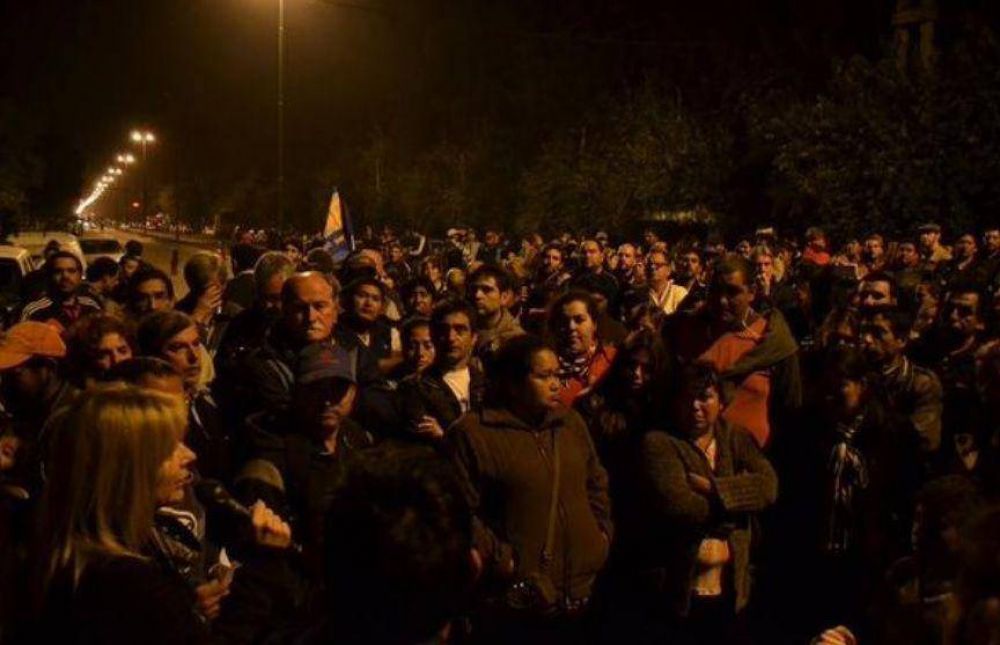 Juez dispuso cautelar para suspender desalojo de 750 familias en Abasto: Amplio apoyo pol�tico