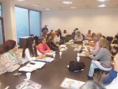 �La libreta de trayectoria enmascara el fraude educativo bonaerense�