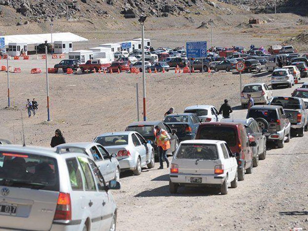 Esperan que pasen mil autos por d�a hacia Chile durante la Copa Am�rica
