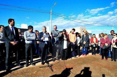 Poggi: �La Municipalidad abandon� los barrios de la ciudad de San Luis�
