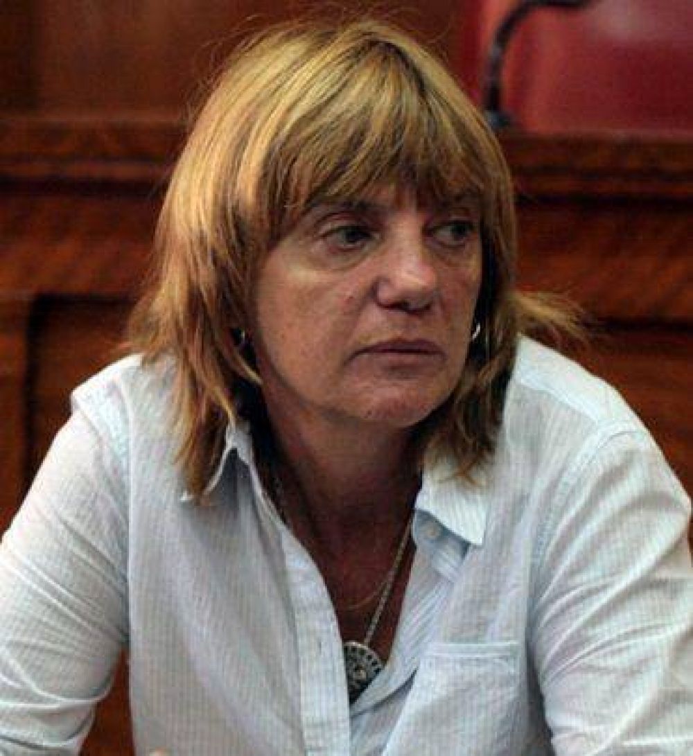 Adela Segarra echada luego de dar proteccin a Boudou