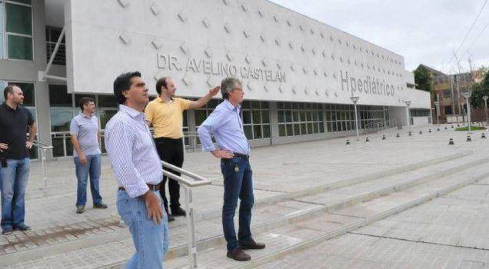 Cristina llega al Chaco para inaugurar el hospital Pedi�trico