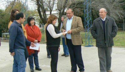 S�nchez entreg� m�s de $ 100.000 para el Colegio Hogar San Jos�