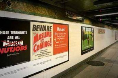Artistas musulmanes enfrentan la islamofobia con humor
