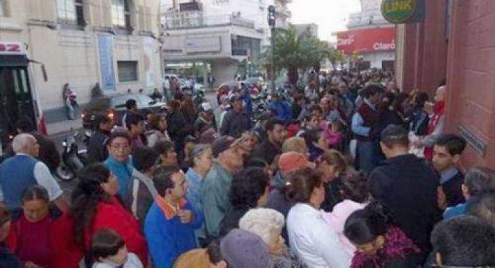 Bancarios ya delinean el paro del pr�ximo martes