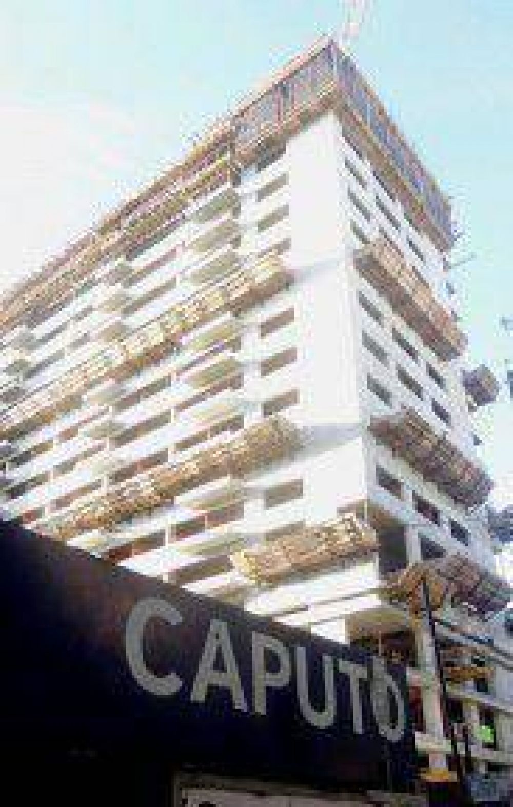 Vecinos de Belgrano contra la construcci�n de una megatorre