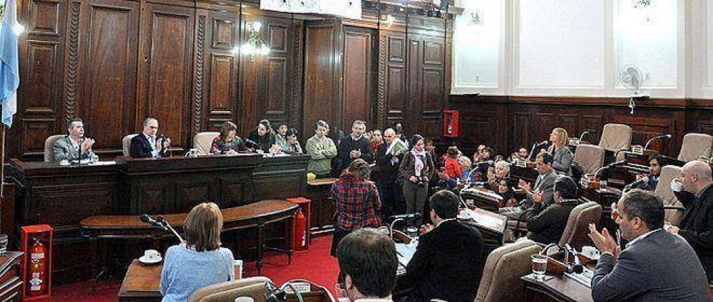 Concejo Deliberante: fuertes cruces por la modificaci�n de una ordenanza que regula el transporte escolar