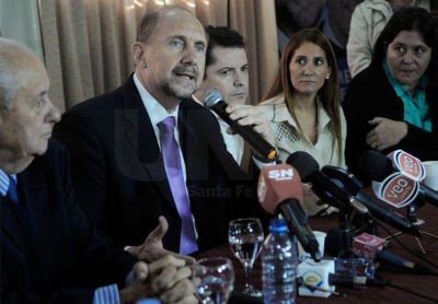 Perotti apunta a los votos ajenos, a los ausentes y a los indecisos