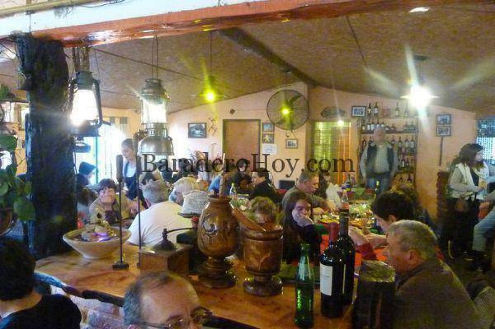 Violentando una ventana roban varios elementos de la parrilla �El Viejo Dante�