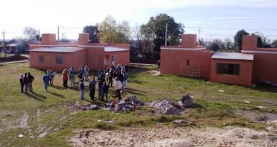 Creus orden� monitoreo de salud en el barrio 49 Viviendas