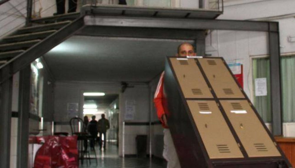Nuevo hospital de Villa Mar�a: termin� la mudanza