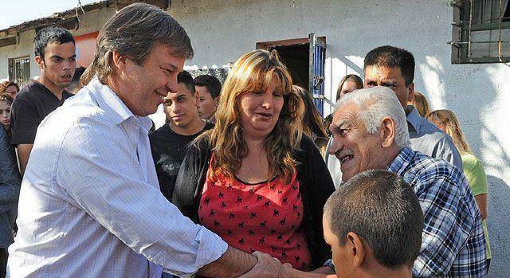 El PJ de Brown homenaje� a Evita y critic� a Giustozzi