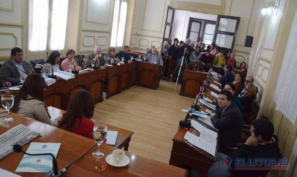 En marat�nica sesi�n aprobaron los pliegos de licitaci�n del transporte y recolecci�n