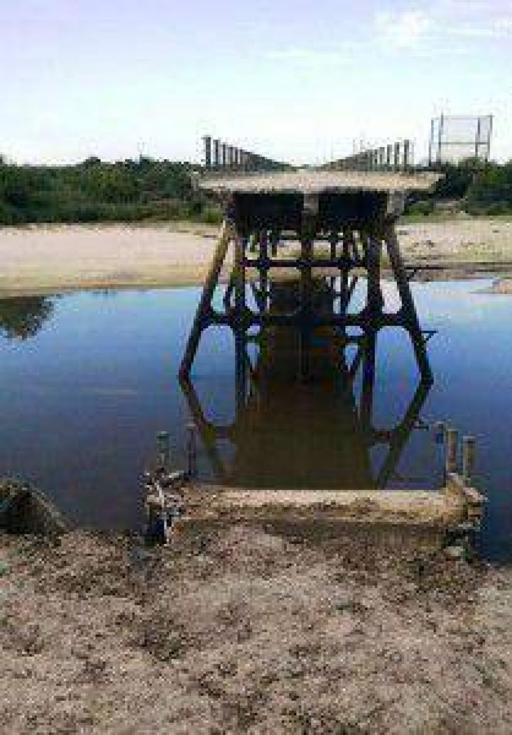 Barrancas: instalar el puente Bailey llevar� al menos otros diez d�as