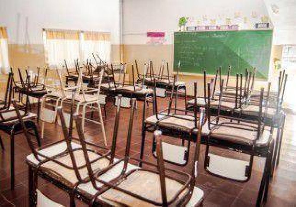 Mil alumnos sin clases por falta de calefaccin 