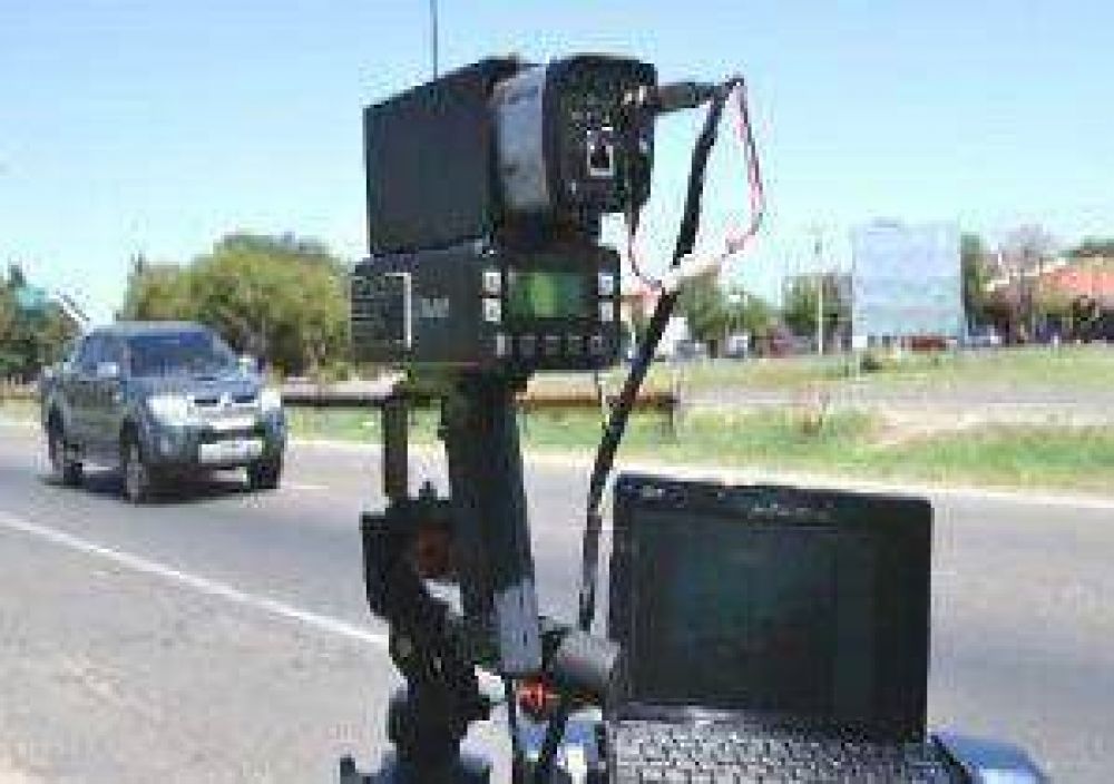 M�viles de control de velocidad operan en las rutas de acceso a la ciudad de Jun�n