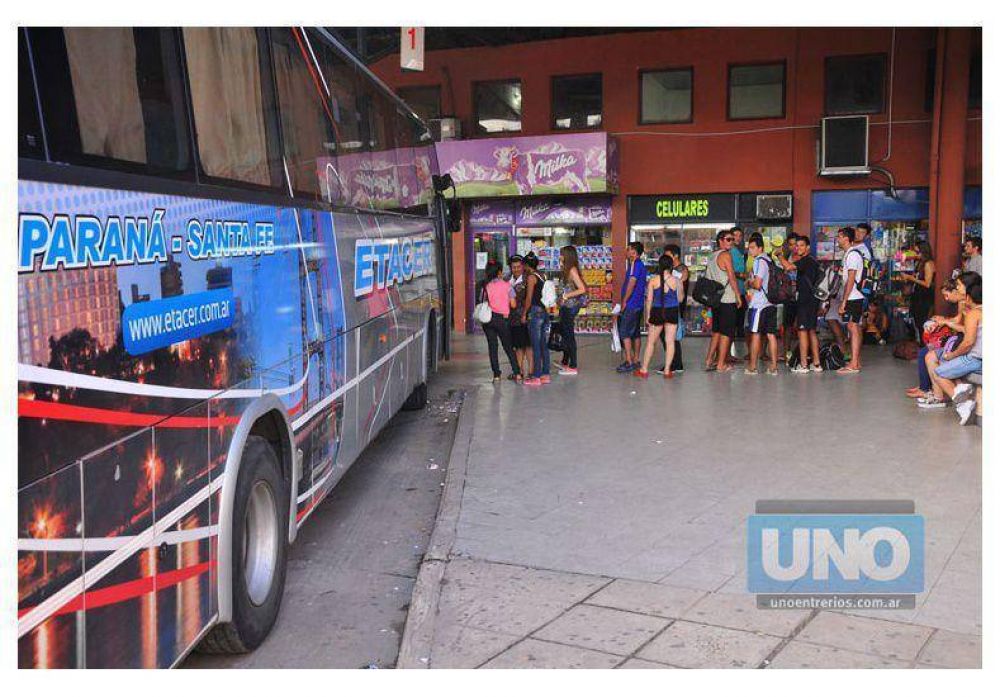 Refuerzan las salidas de colectivos entre Paran� y Santa Fe en horarios pico