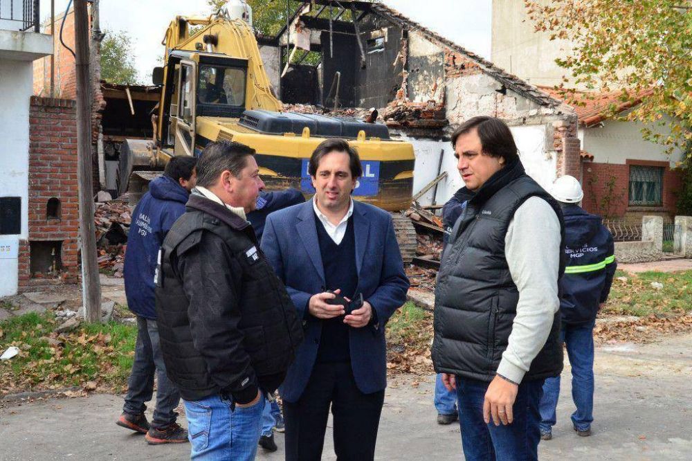 Demolieron una construcci�n abandonada que generaba inseguridad