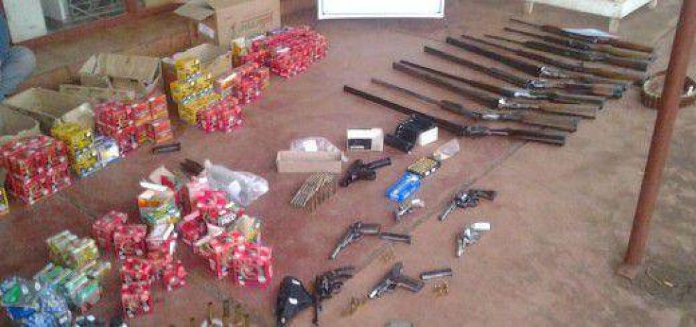 Arsenal en una despensa: le negaron la excarcelaci�n detenido en San Vicente