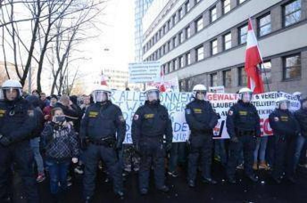 Prohíben marcha anti islámica en Austria