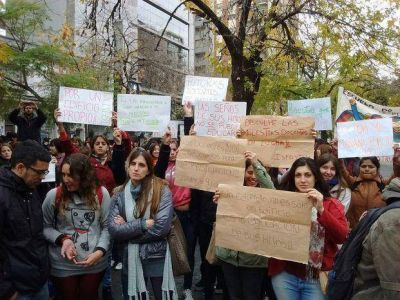 Diez escuelas unidas para reclamar por �eternos� problemas edilicios