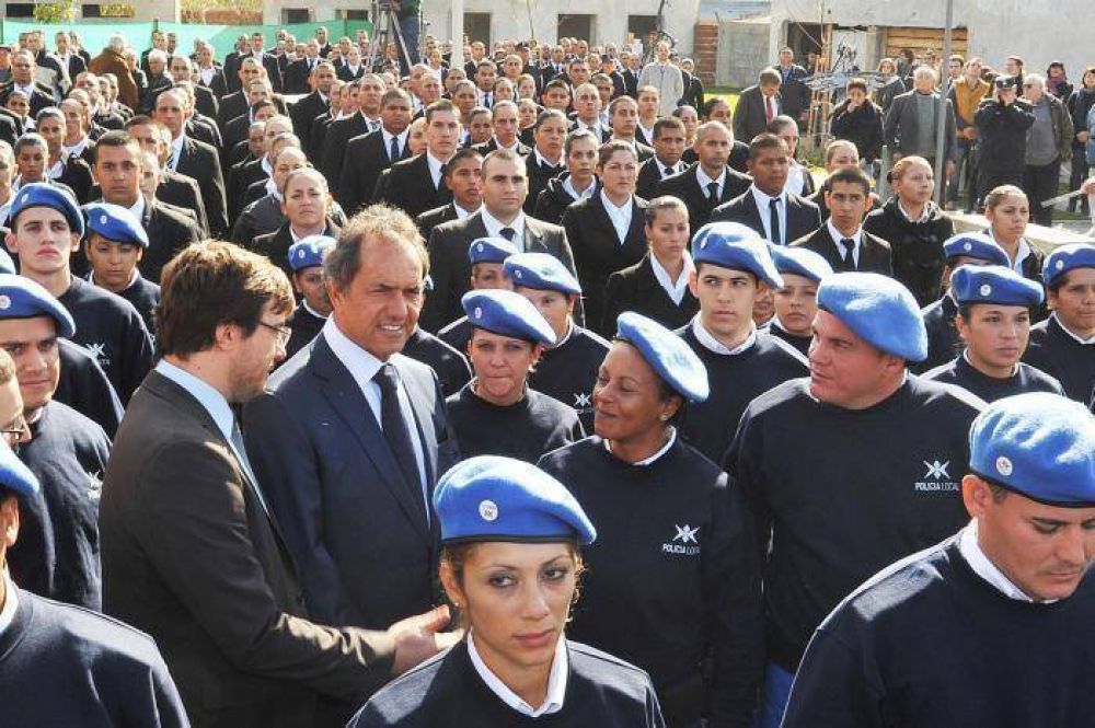 Scioli destac� que la Polic�a Local cubre a 4 millones de vecinos