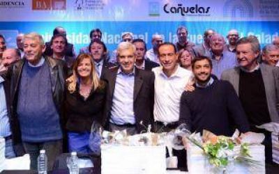 Julián Domínguez y Mussi juntaron a 20 intendentes en Cañuelas
