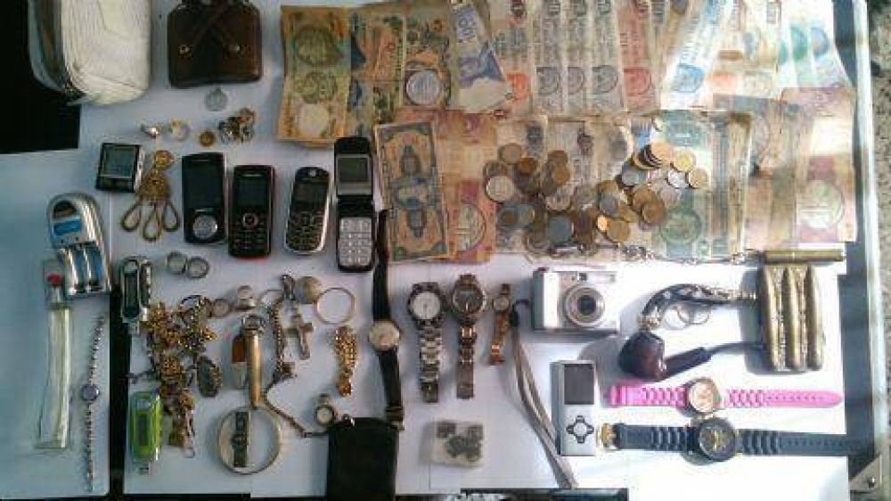 Oficiales de la Seccional Primera detuvieron a ladrn de objetos valiosos en La Plata