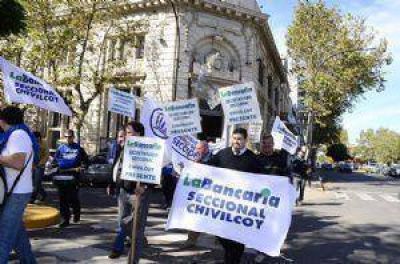 Dirigentes de la Bancaria se movilizaron y realizaron asambleas en varios bancos