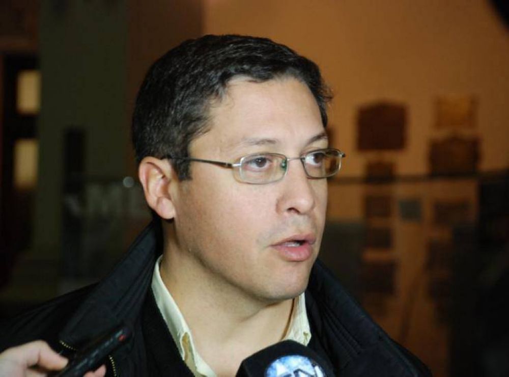 Serra asegur� que lo echaron por una interna pol�tica