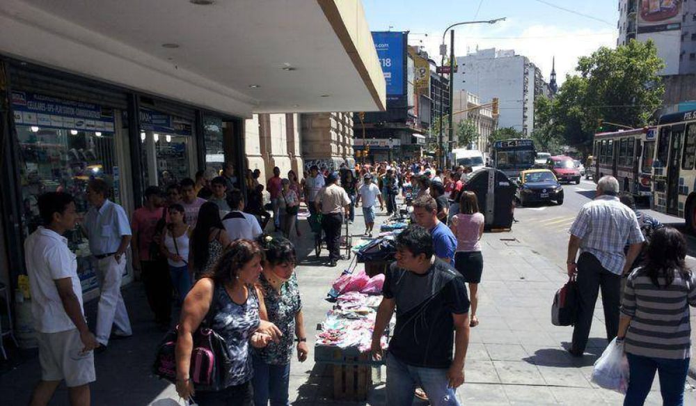 Creci� 7,4% la venta ilegal callejera