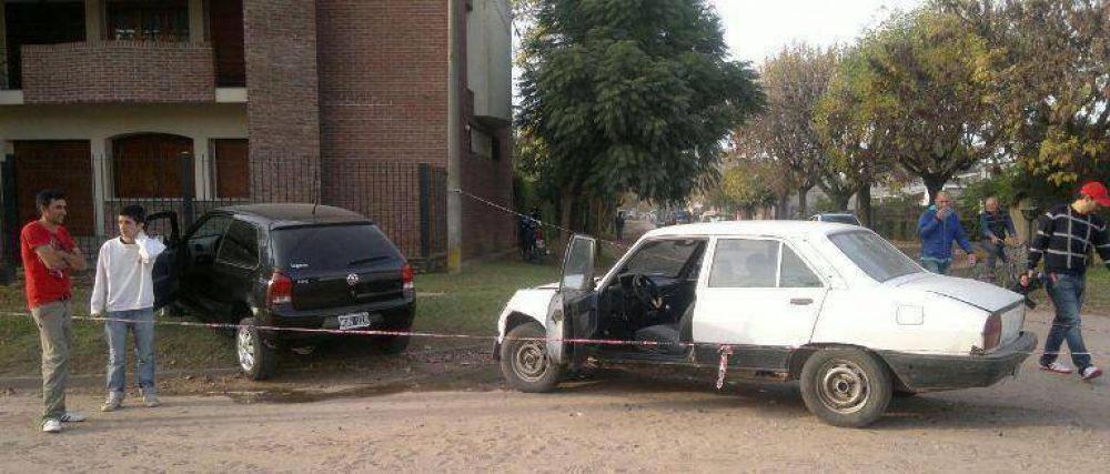 Violenta colisi�n: Un herido