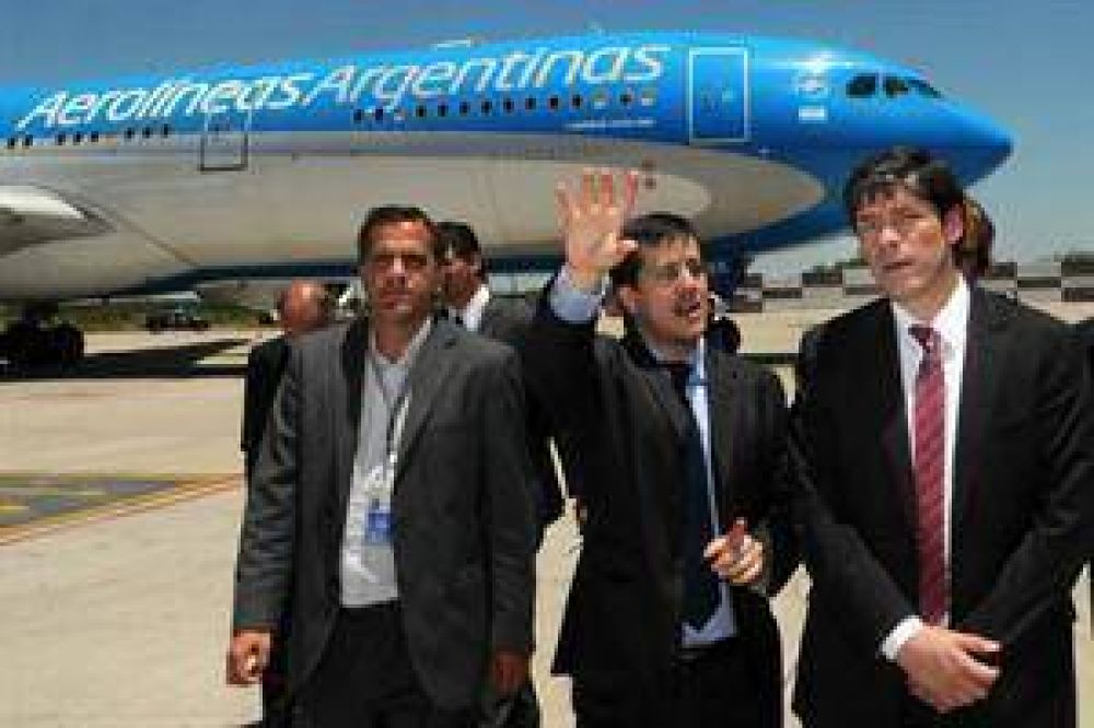 Aerol�neas ya gast� la mitad de sus recursos y este a�o le pedir� m�s ayuda al Gobierno