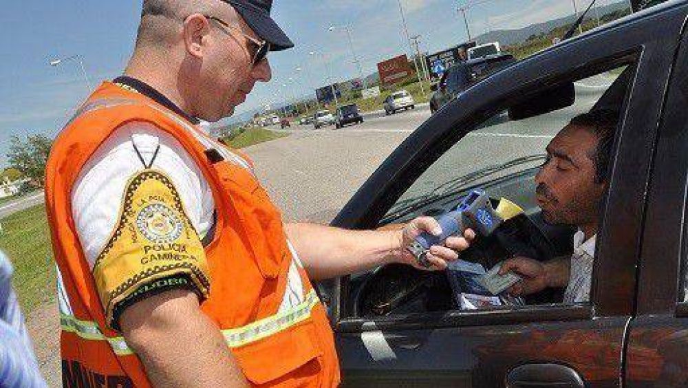 Af�n recaudador: multas de la Caminera recargadas por segunda vez en 2015