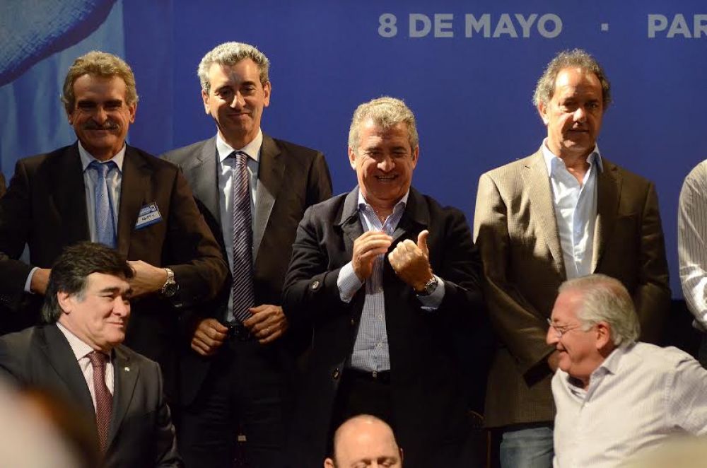 �Ser�a bueno debatir las propuestas de cada uno y que la gente decida�, dijo Urribarri tras el Congreso del PJ 