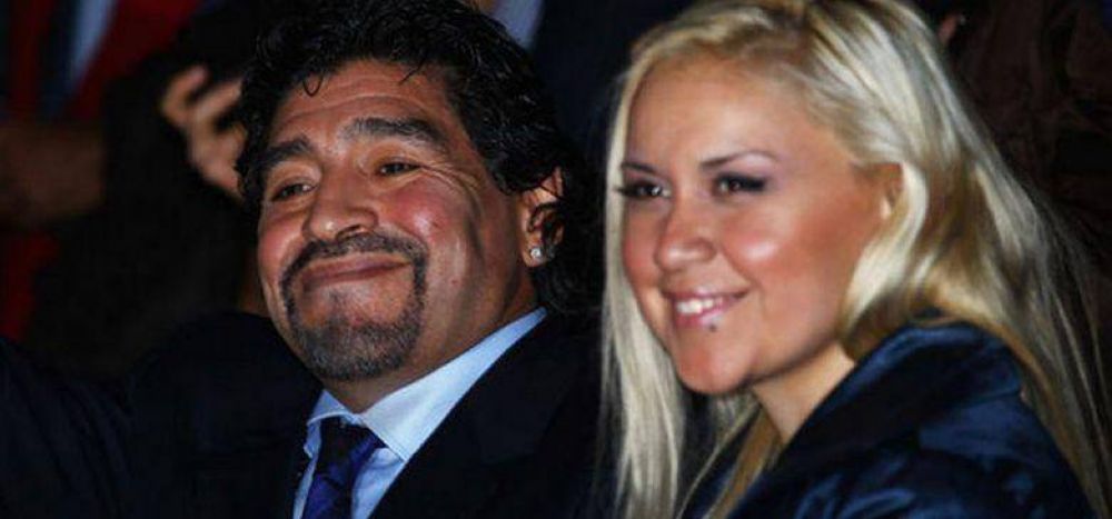 Maradona mand� nuevas cartas documento y consigui� que Ver�nica Ojeda no pueda mostrar a su hijo en tv.