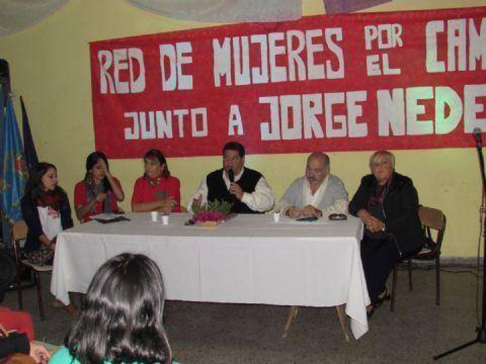 Se lanz la Red de mujeres por el cambio, junto a Jorge Nedela