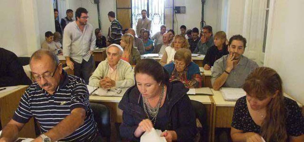 Tras las cr�ticas en la �ltima sesi�n, defienden la gesti�n en Salud