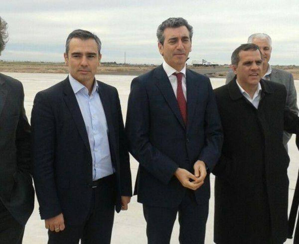 Randazzo recorrer� el aeropuerto, entregar� un avi�n y� �lanzar� a Feli�?