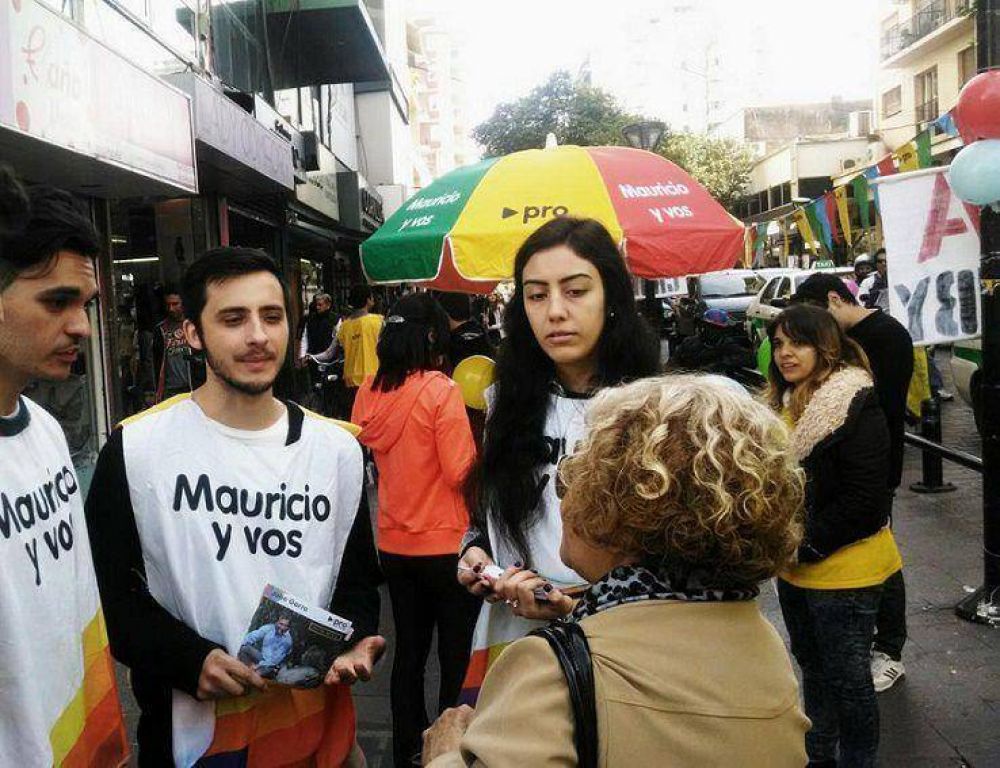 El PRO realiz� intensa campa�a de �Mauricio y Vos� en La Plata